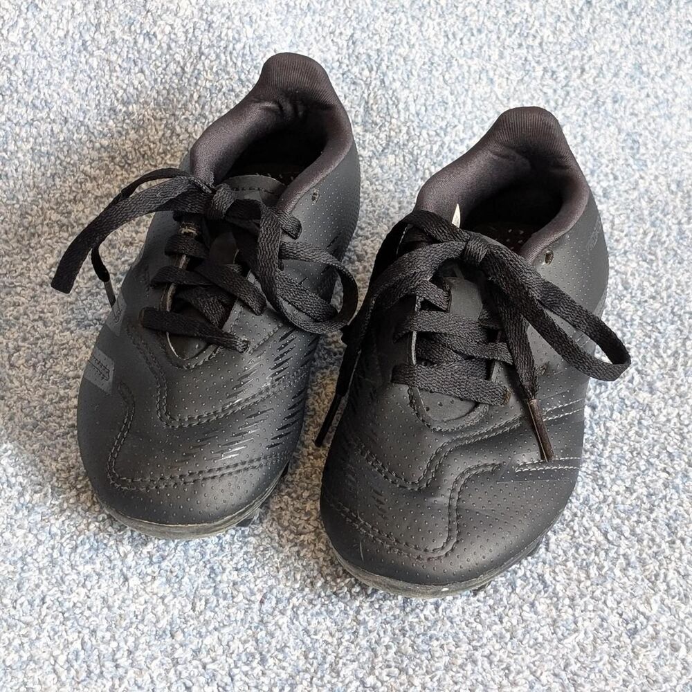 adidas Unisex Size 11 Predator Club Carbon Black FXG Football Boot Soccer Cleats